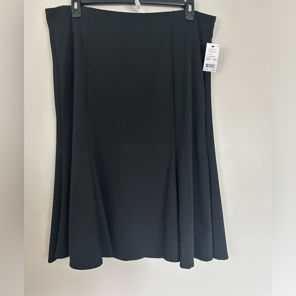 New York collection black skirt core with  zipper in back size XL